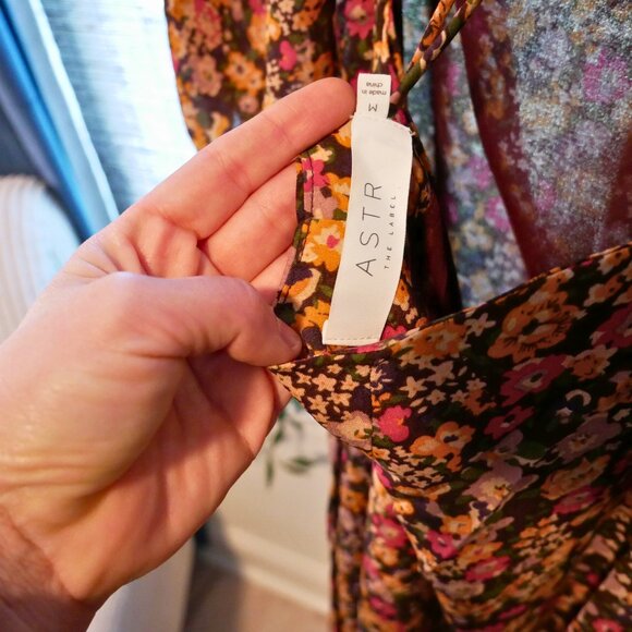ASTR The Label Floral Lace-Up Maxi Dress β Black Multi, Size Medium - Picture 2 of 5